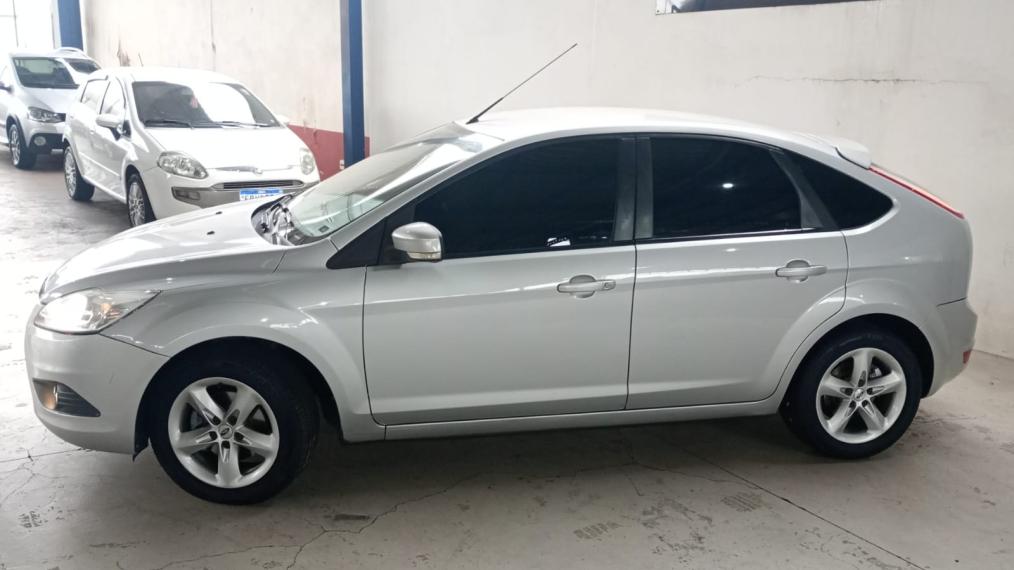 FORD Focus Hatch - Foto