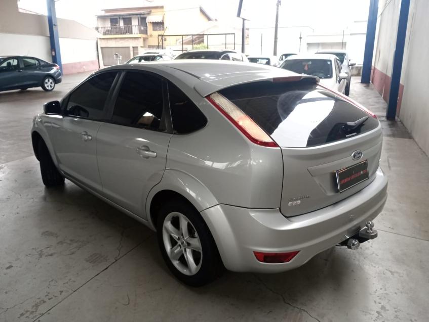 FORD Focus Hatch - Foto