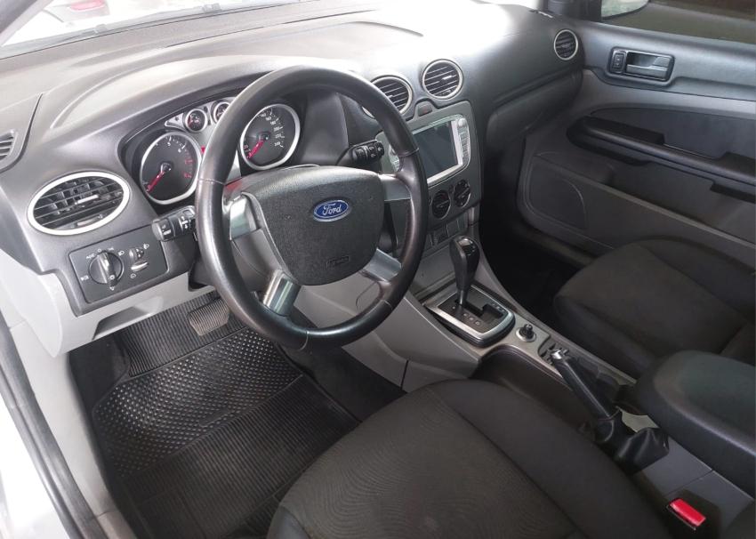 FORD Focus Hatch - Foto