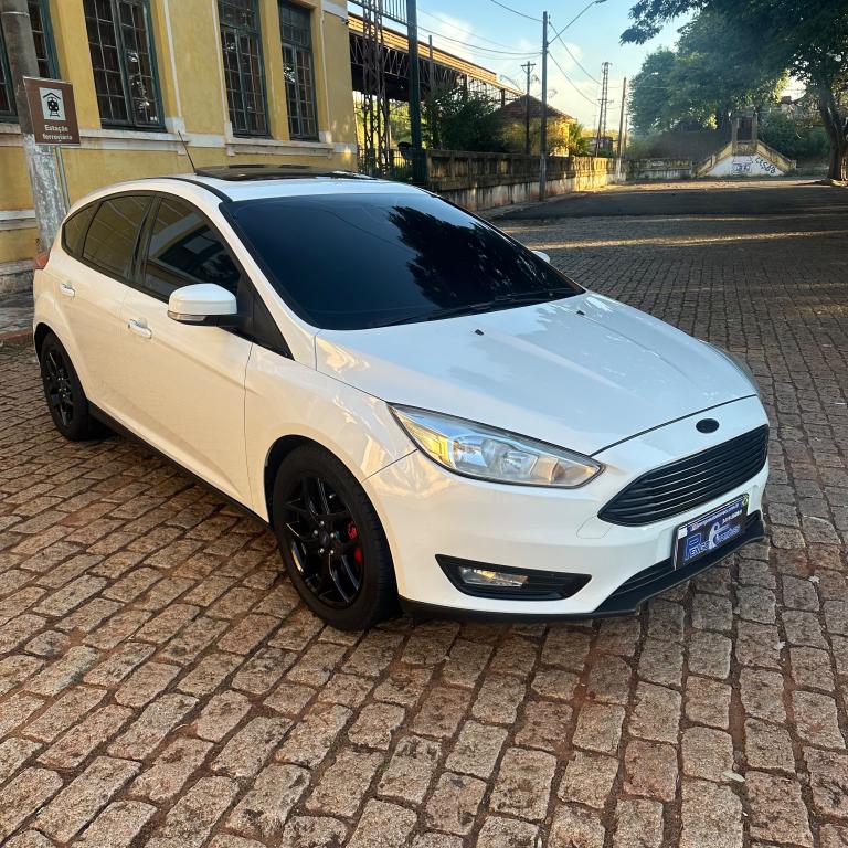 FORD Focus Hatch
