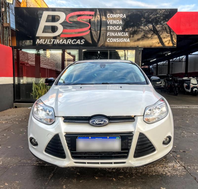 FORD Focus Hatch - Foto
