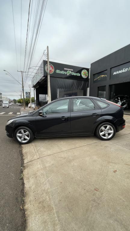 FORD Focus Hatch - Foto