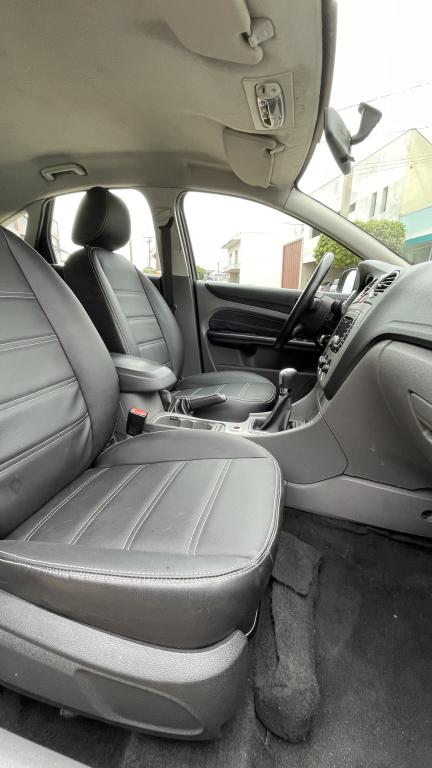 FORD Focus Hatch - Foto