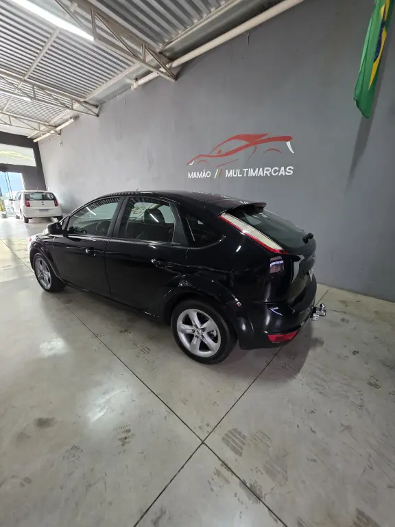 FORD Focus Hatch - Foto