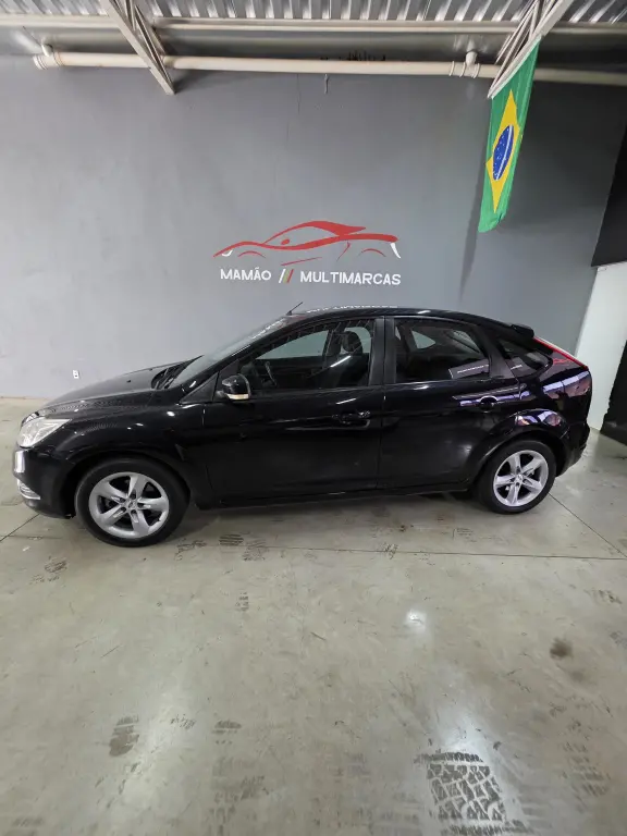 FORD Focus Hatch - Foto