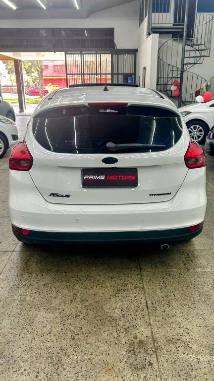 FORD Focus Hatch - Foto