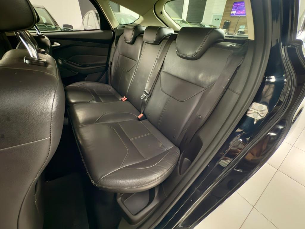 FORD Focus Hatch - Foto