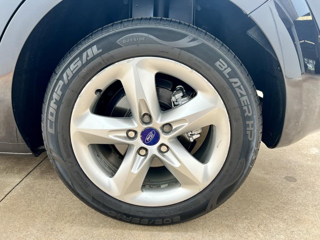 FORD Focus Hatch - Foto