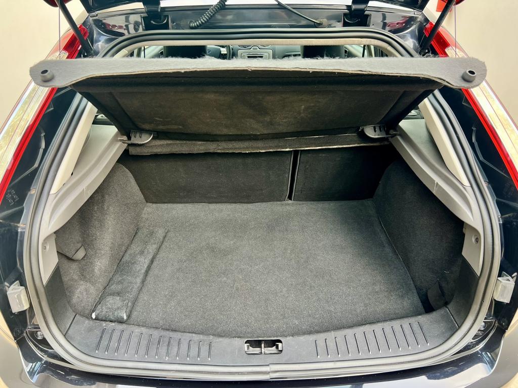 FORD Focus Hatch - Foto
