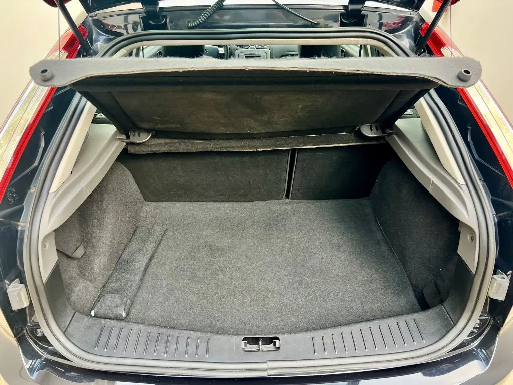 FORD Focus Hatch - Foto