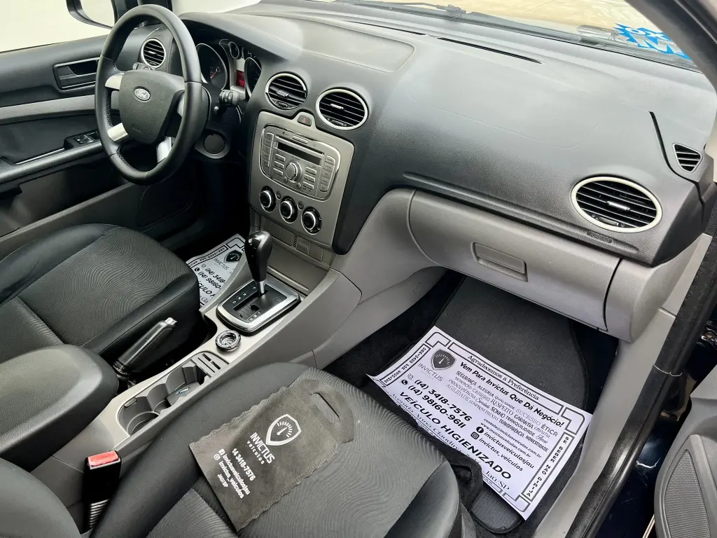 FORD Focus Hatch - Foto