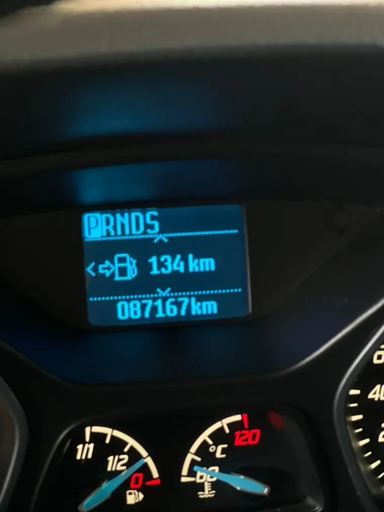 FORD Focus Sedan - Foto