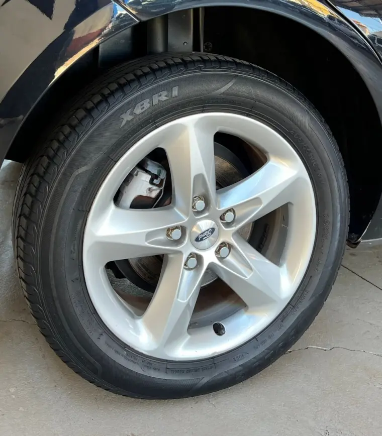 FORD Focus Sedan - Foto