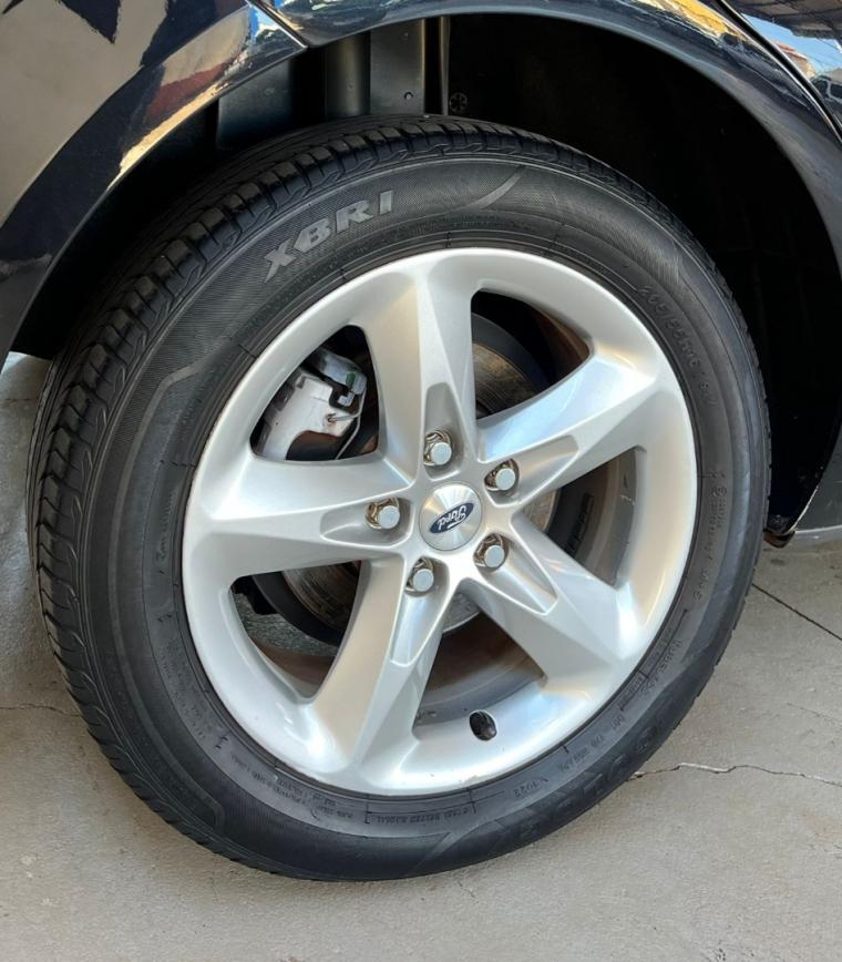 FORD Focus Sedan - Foto