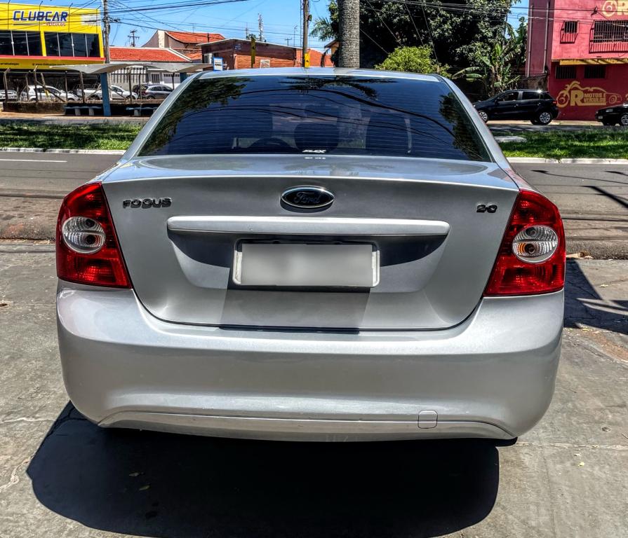 FORD Focus Sedan - Foto