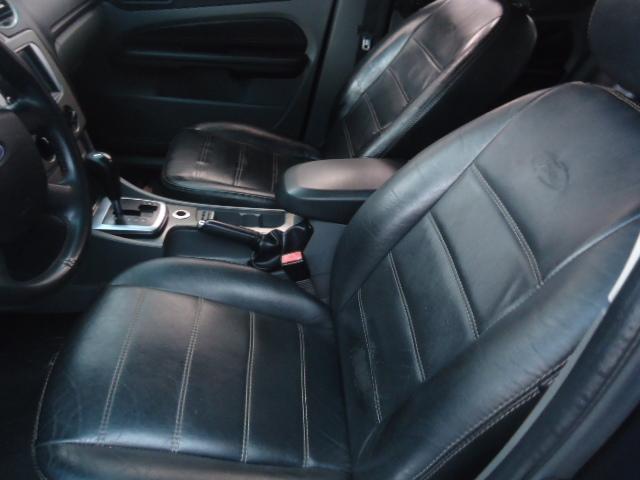 FORD Focus Sedan - Foto