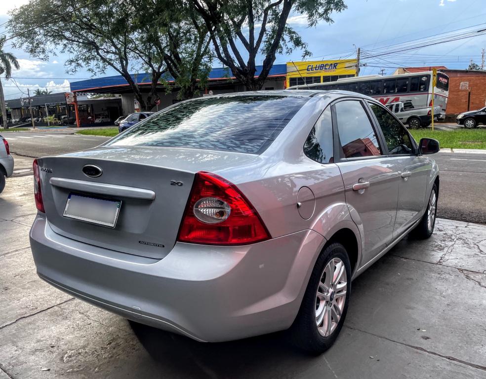 FORD Focus Sedan - Foto