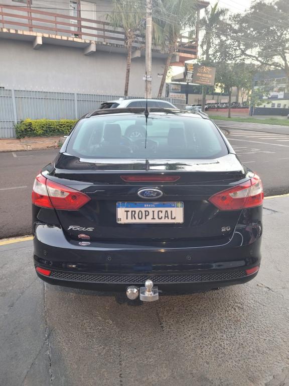 FORD Focus Sedan - Foto