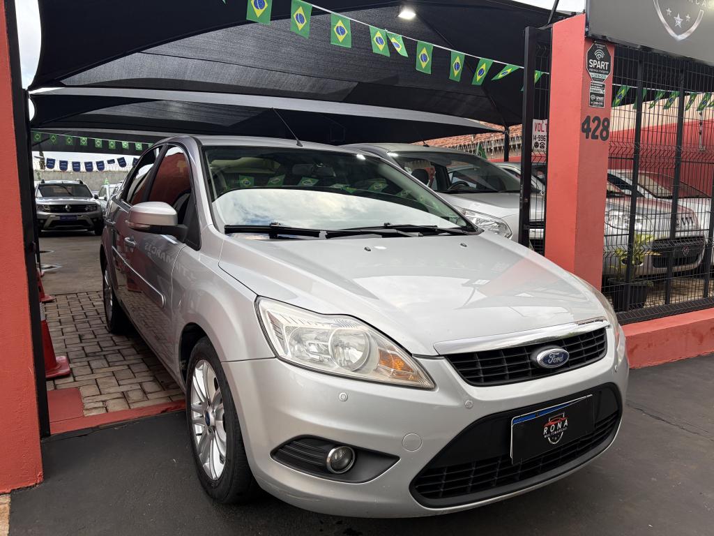 FORD Focus Sedan - Foto