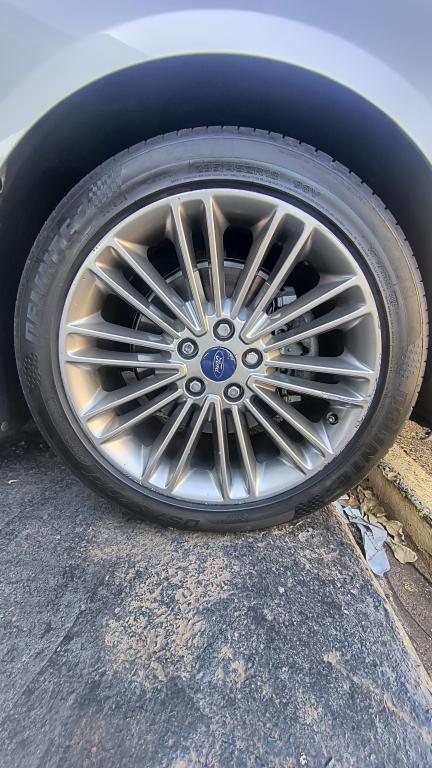 FORD Fusion - Foto