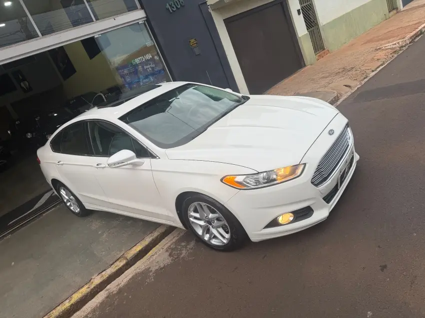 FORD Fusion - Foto