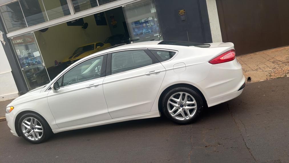 FORD Fusion - Foto