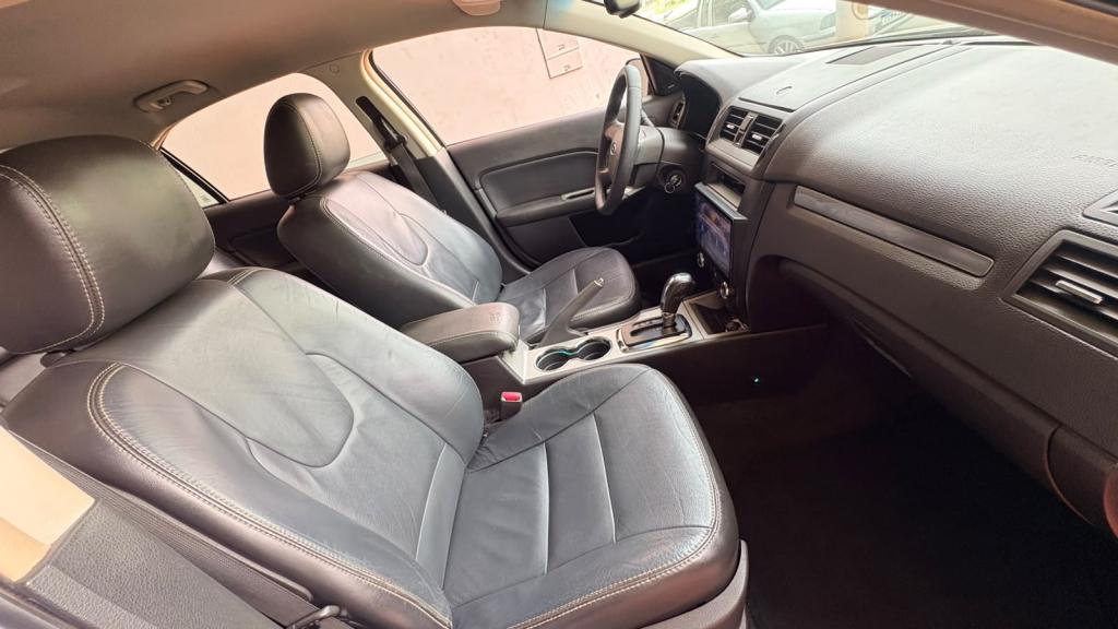 FORD Fusion - Foto