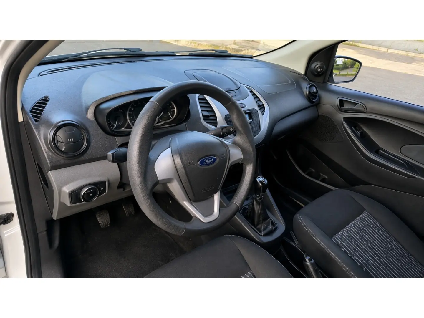 FORD Ka Hatch - Foto
