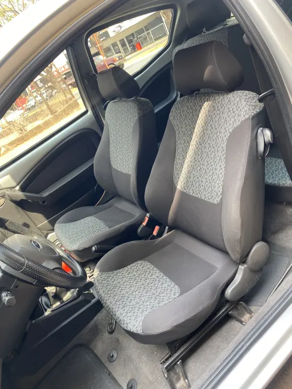 FORD Ka Hatch - Foto