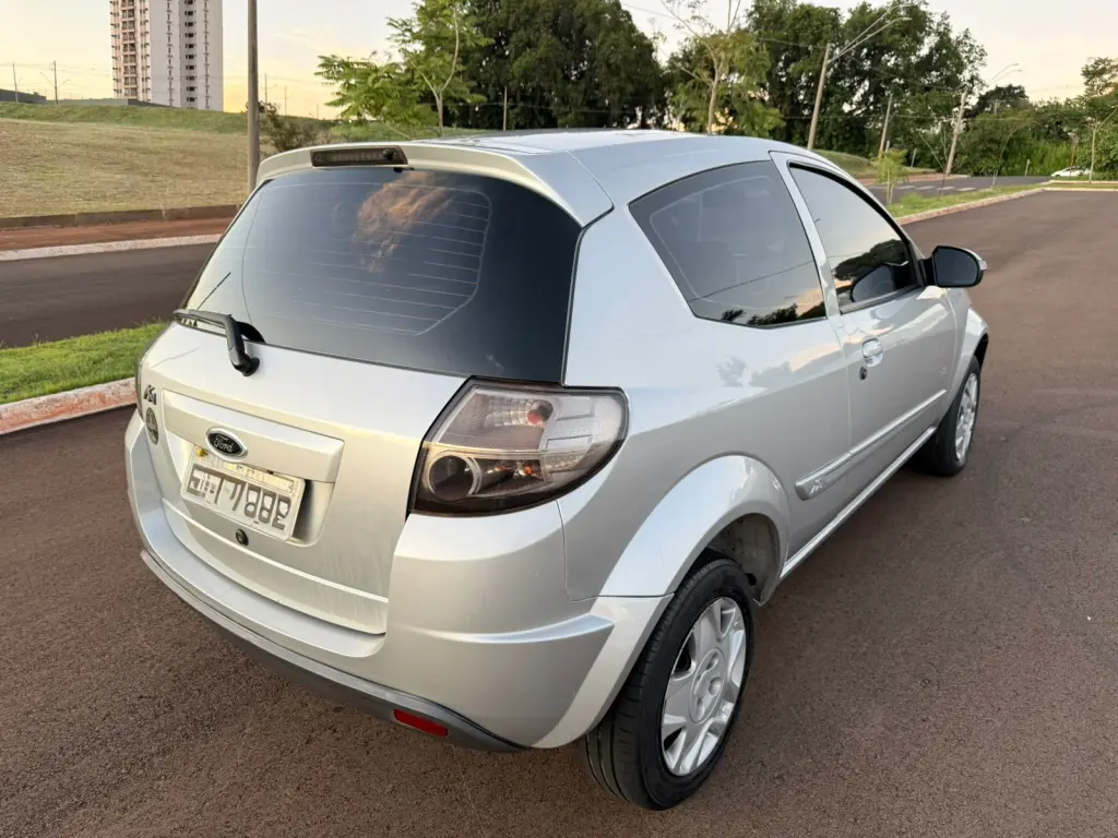 FORD Ka Hatch - Foto