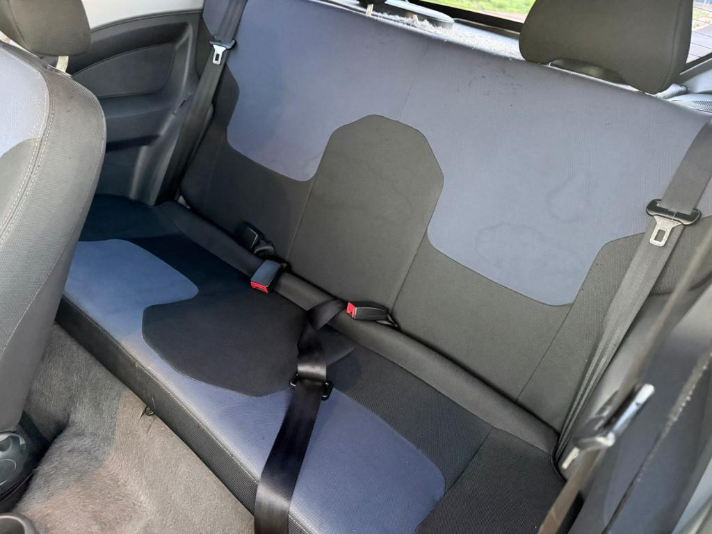 FORD Ka Hatch - Foto