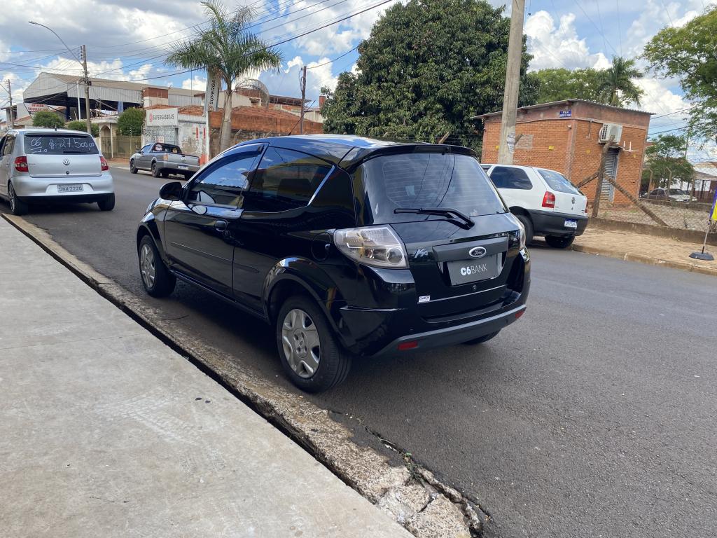 FORD Ka Hatch - Foto