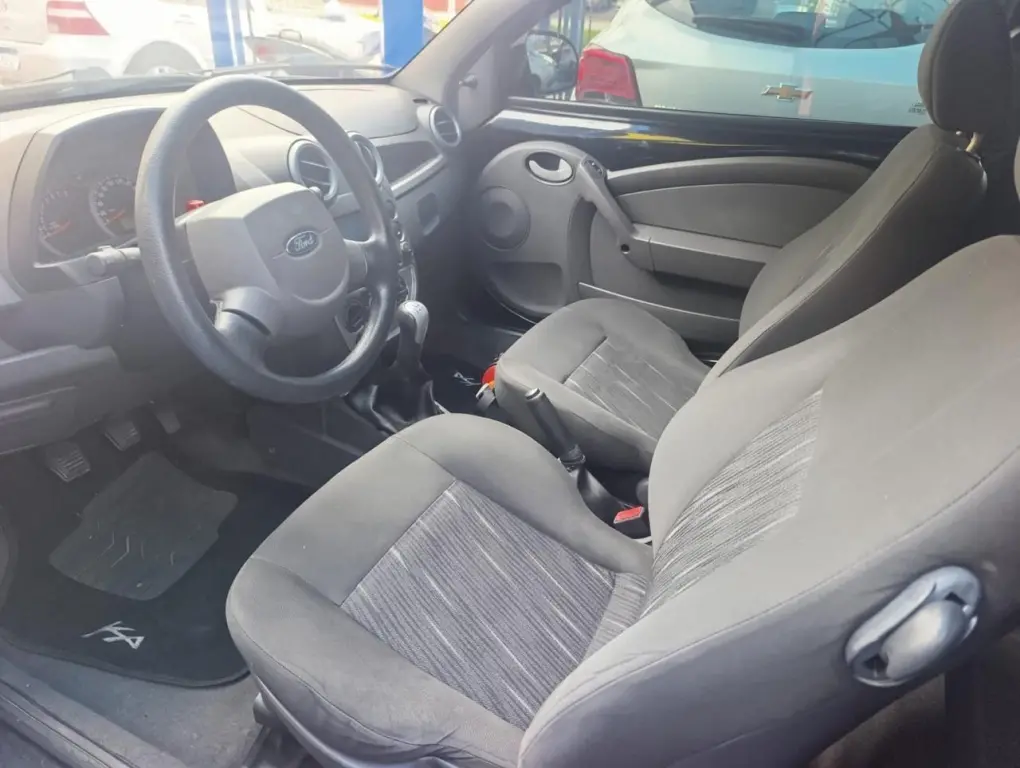 FORD Ka Hatch - Foto