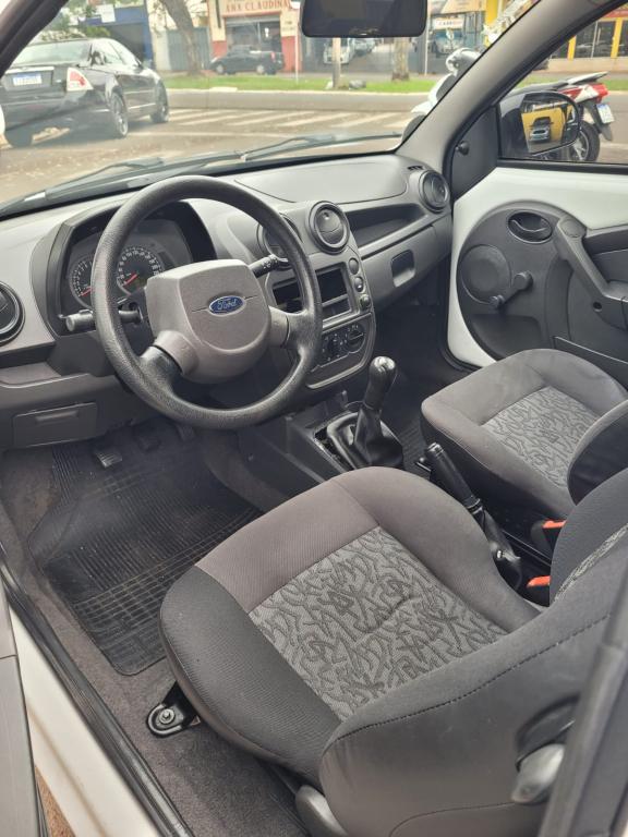 FORD Ka Hatch - Foto