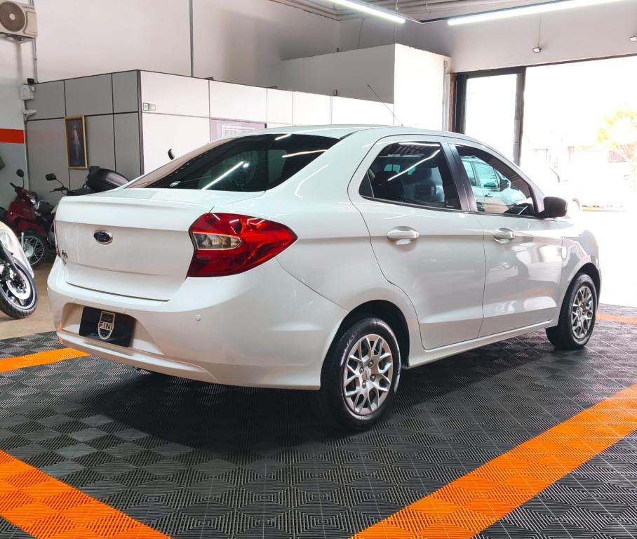 FORD Ka + Sedan - Foto