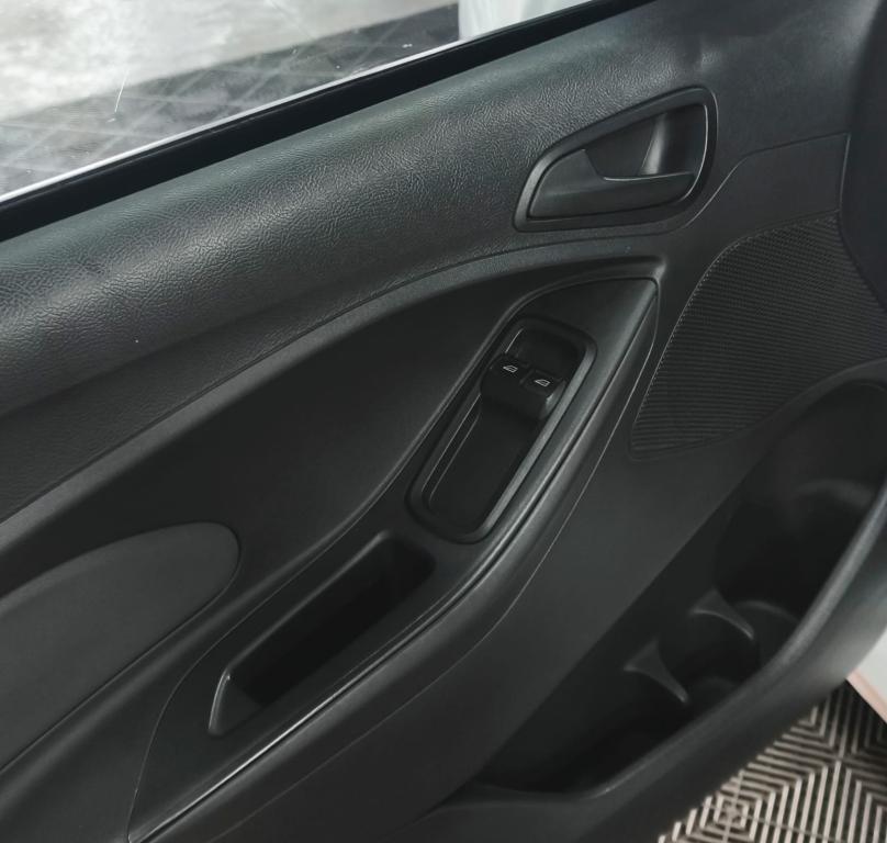 FORD Ka + Sedan - Foto