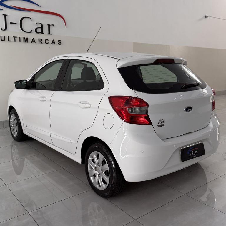 FORD Ka + Sedan - Foto