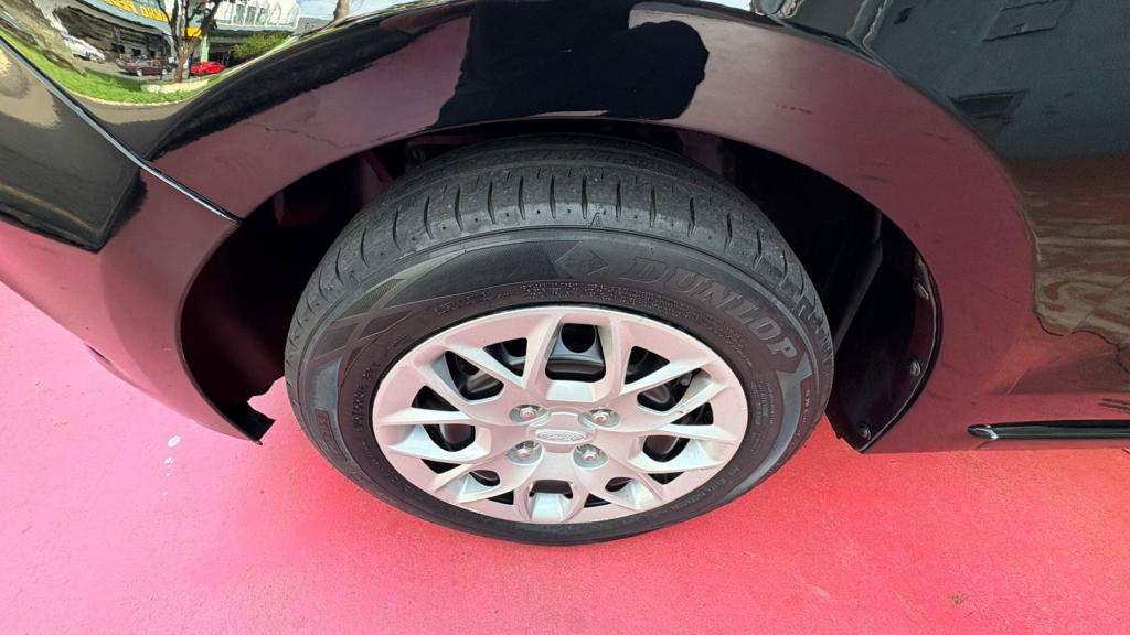 FORD Ka + Sedan - Foto