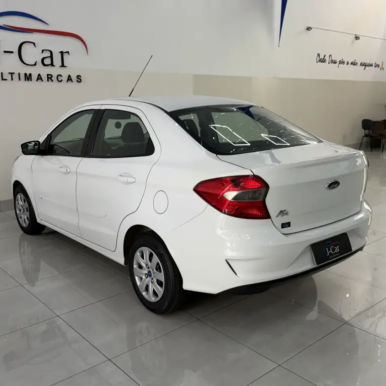 FORD Ka + Sedan - Foto