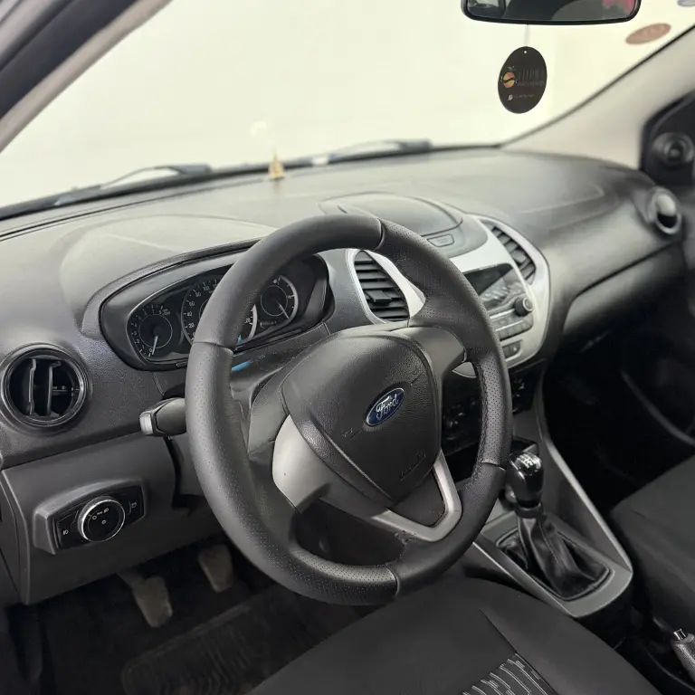 FORD Ka + Sedan - Foto