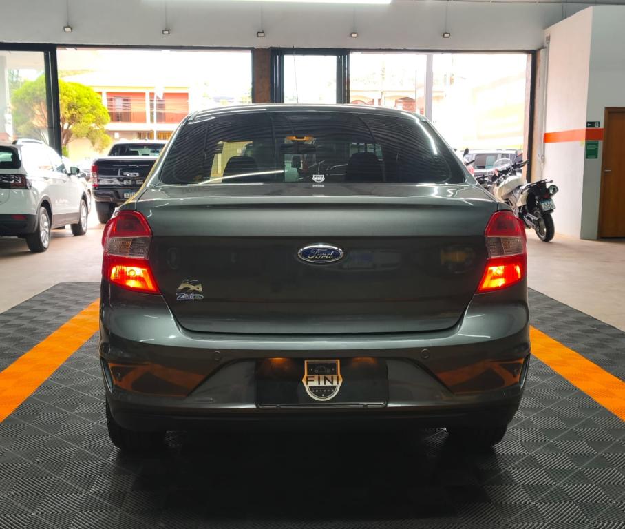 FORD Ka + Sedan - Foto