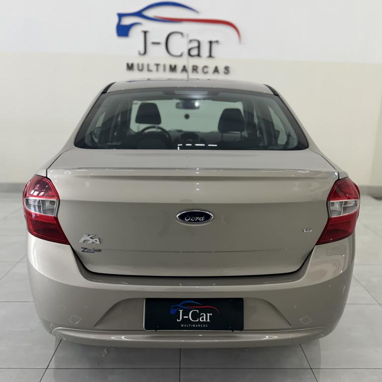 FORD Ka + Sedan - Foto