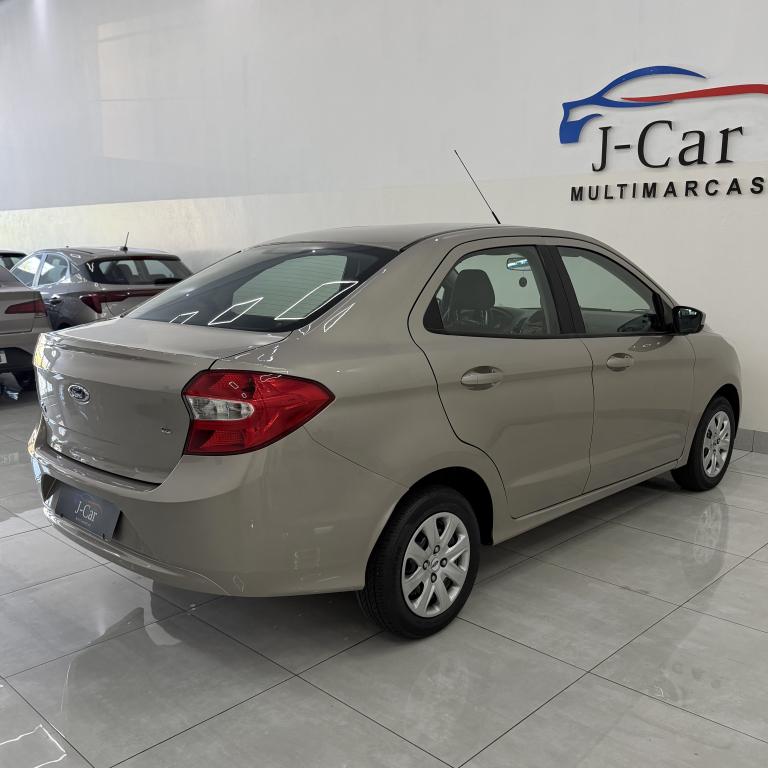 FORD Ka + Sedan - Foto