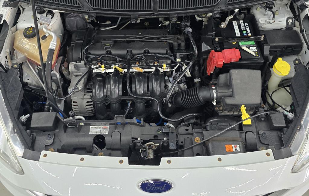 FORD Ka + Sedan - Foto