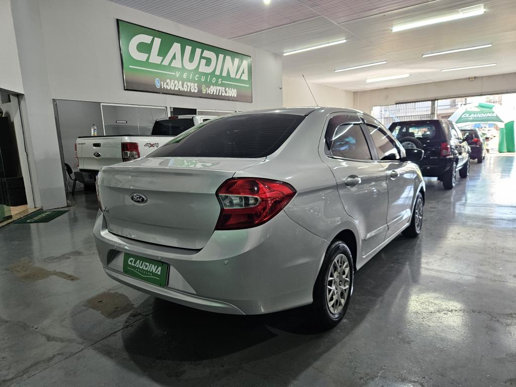 FORD Ka + Sedan - Foto