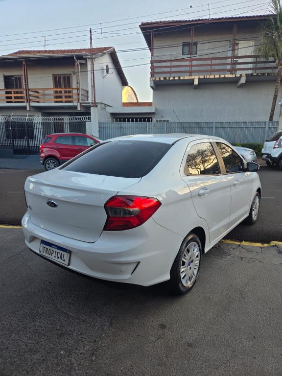 FORD Ka + Sedan - Foto