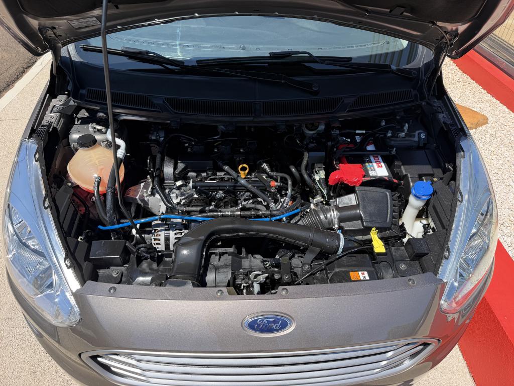 FORD Ka + Sedan - Foto