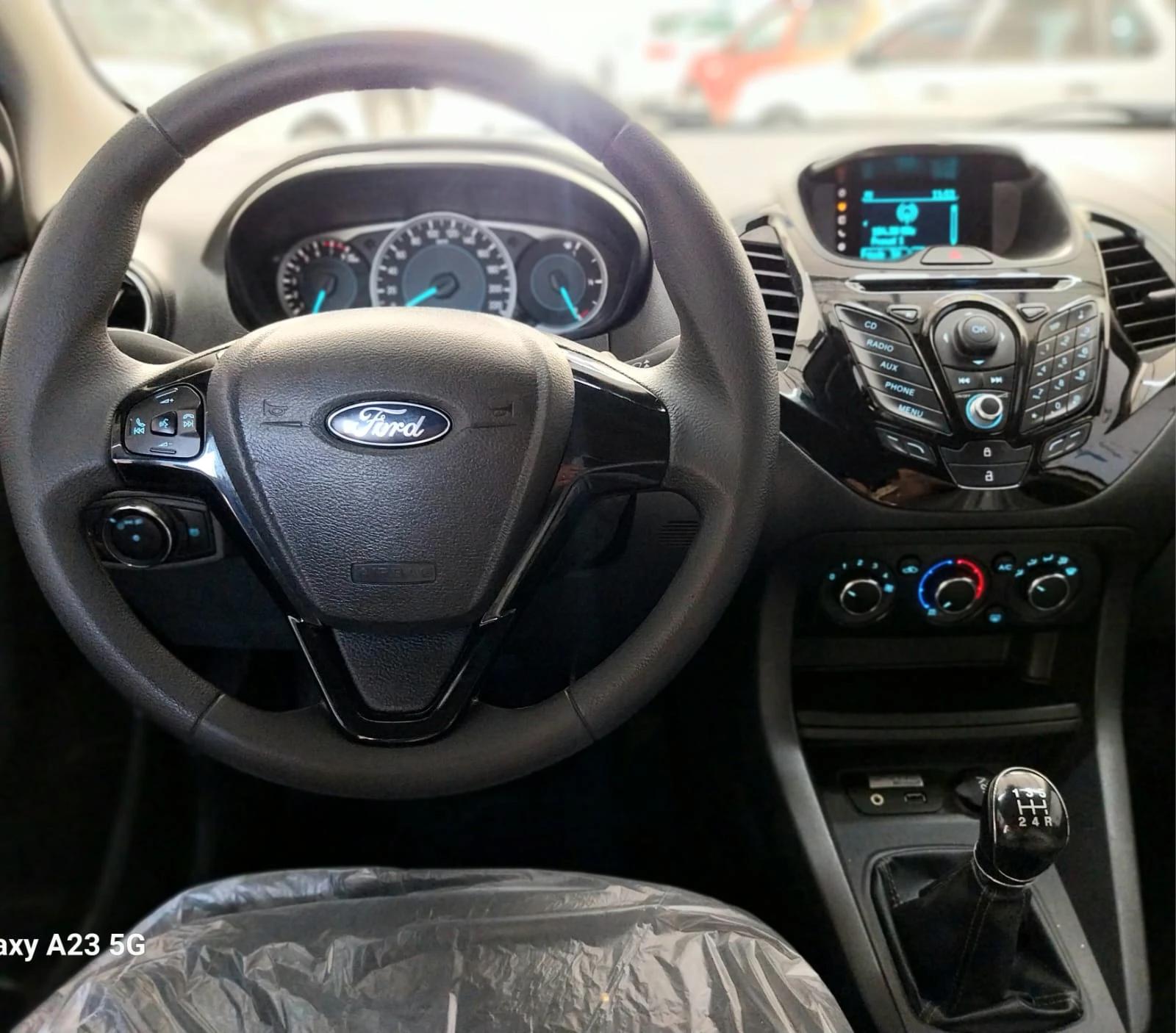 FORD Ka + Sedan - Foto