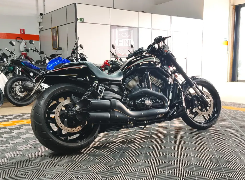 HARLEY DAVIDSON V-Rod - Foto