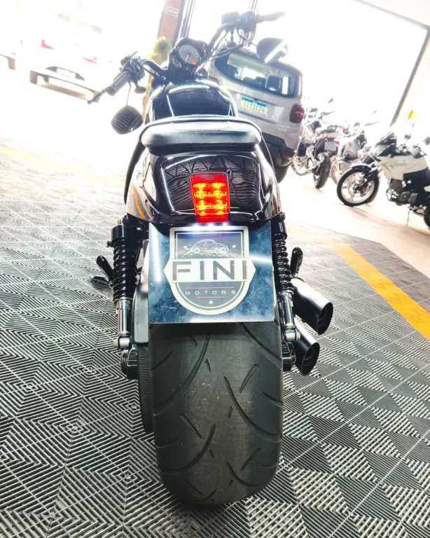 HARLEY DAVIDSON V-Rod - Foto